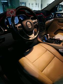 جیپ گراند شیرۆکی